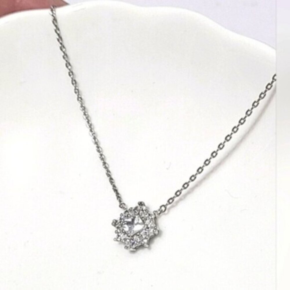Vintage Dainty Minimalist Sterling Silver Crystal Necklace